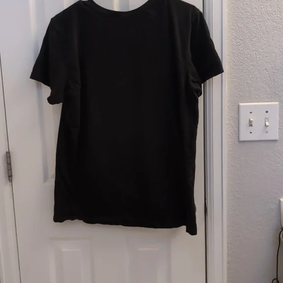 Hot Topic Selena Quintanilla Black T-shirt In Size Medium - Picture 2 of 3